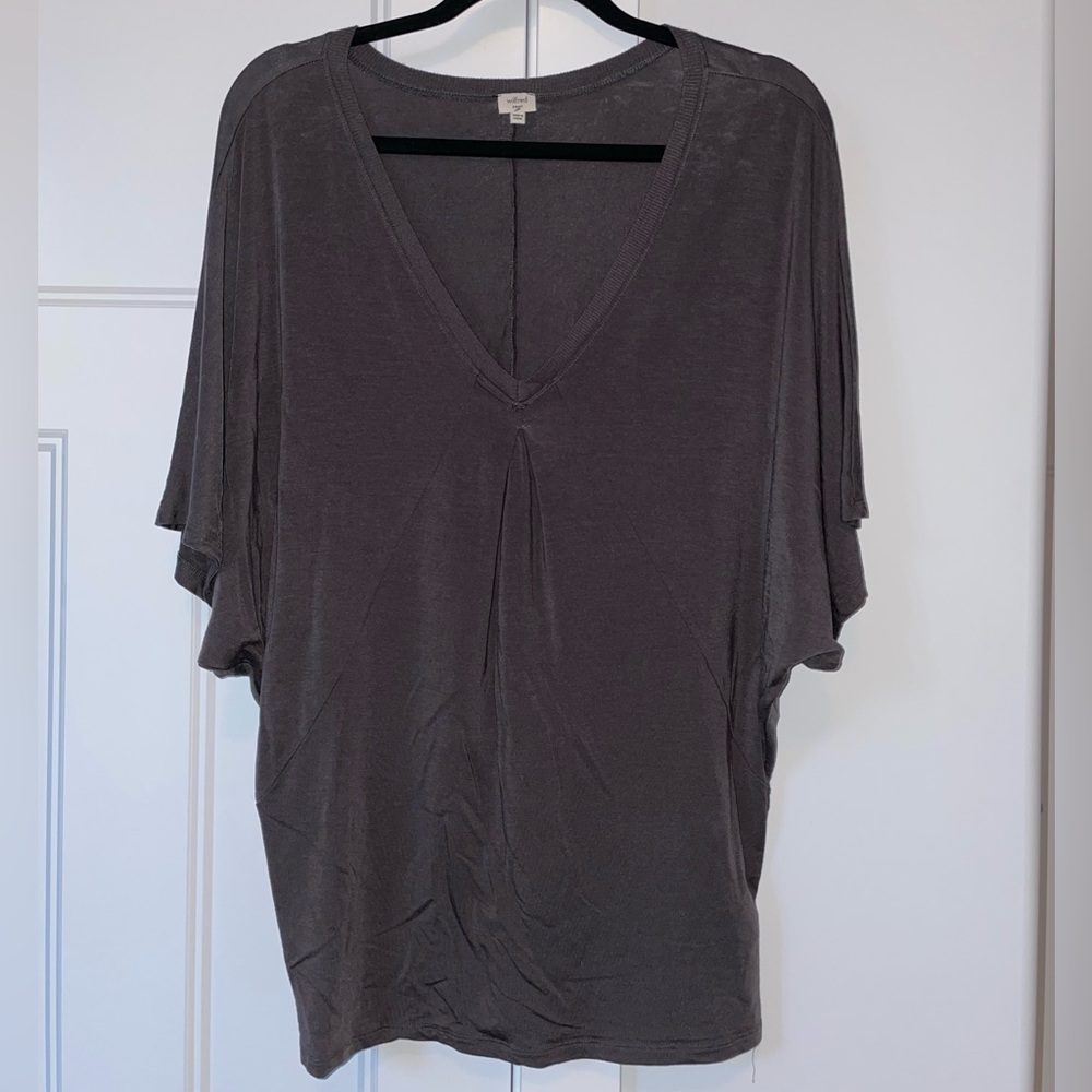 Wilfred V-Neck Top